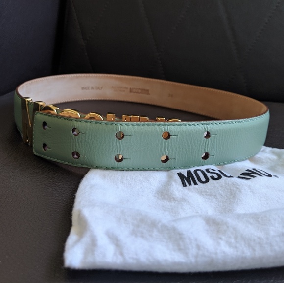 SOLD. Moschino belt - Picture 2 of 3